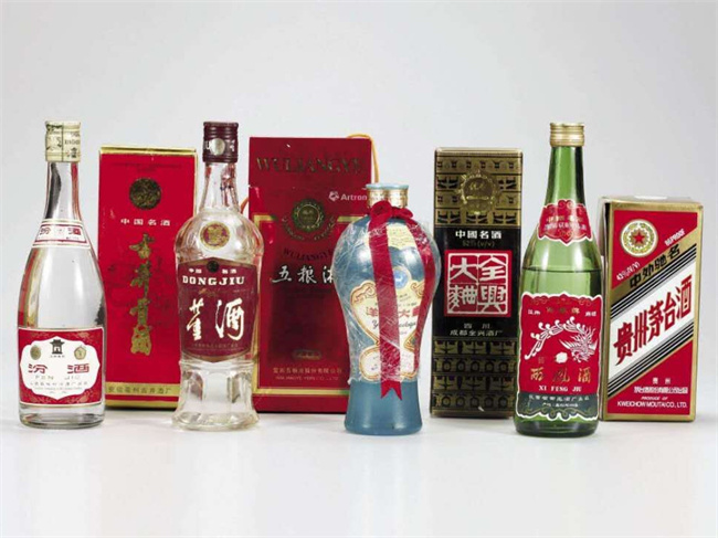 巢湖回收四瓶老酒