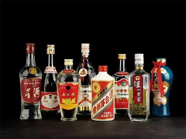 巢湖回收八瓶老酒